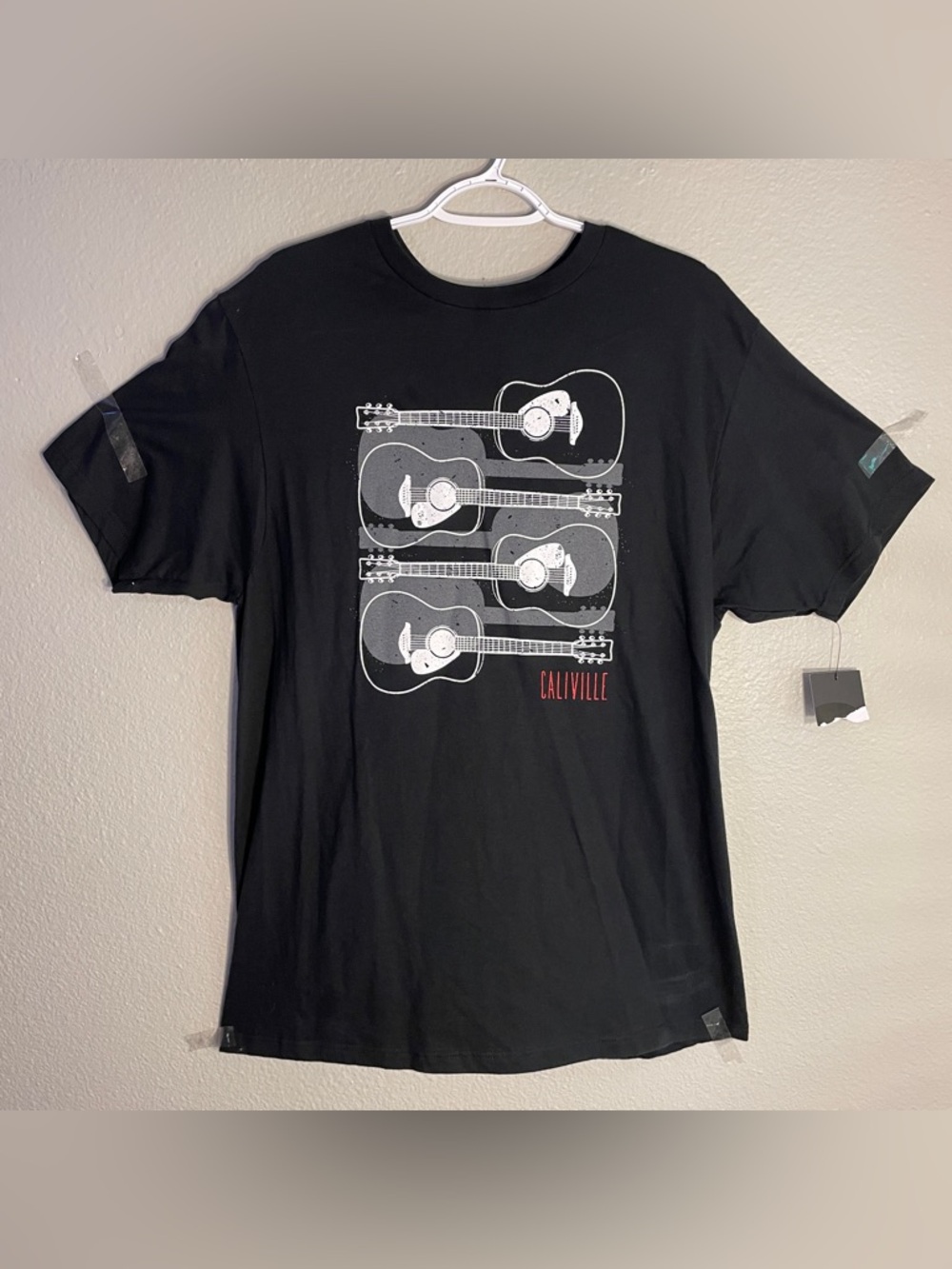 Men’s Caliville Acoustic Guitars Black T-Shirt Tee Size Large Cotton Graphic Tee